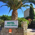 Le Vieux Moulin Apart-hotel 3*