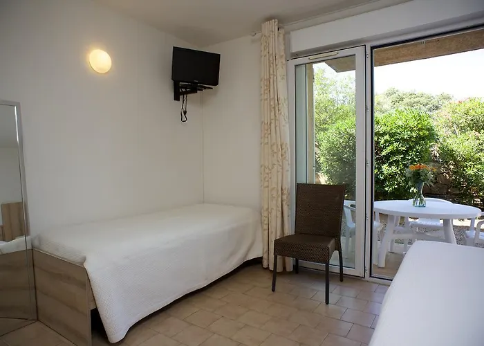 Appart hôtel Le Vieux Moulin LʼÎle-Rousse