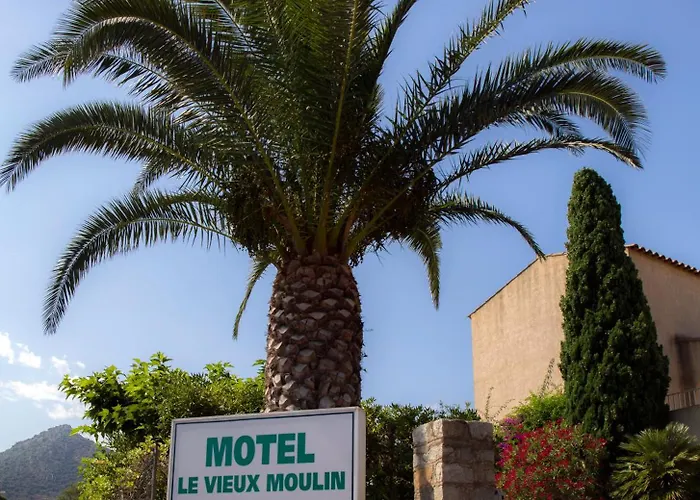 Le Vieux Moulin 3* LʼÎle-Rousse