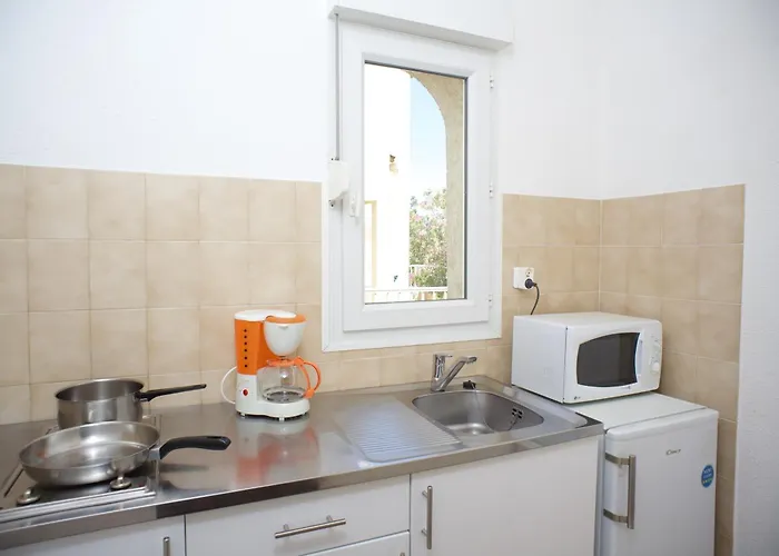 Appart hôtel Le Vieux Moulin LʼÎle-Rousse