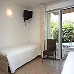 公寓式酒店 弗约穆兰汽车旅馆 LʼÎle-Rousse