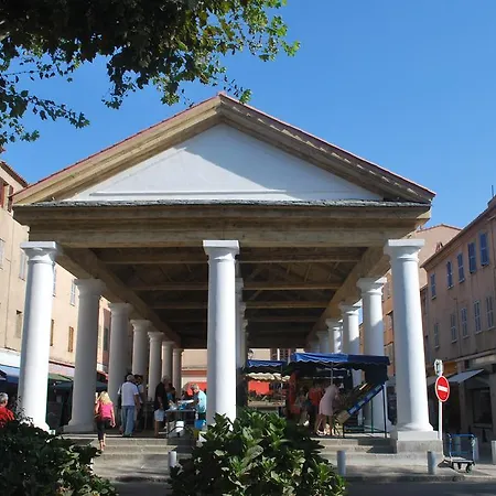 Lägenhetshotell Le Vieux Moulin 3*