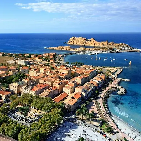 Le Vieux Moulin L'Ile-Rousse (Corsica)