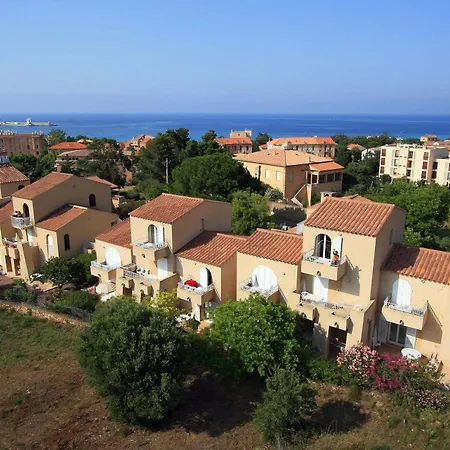 Aparthotel Le Vieux Moulin LʼÎle-Rousse