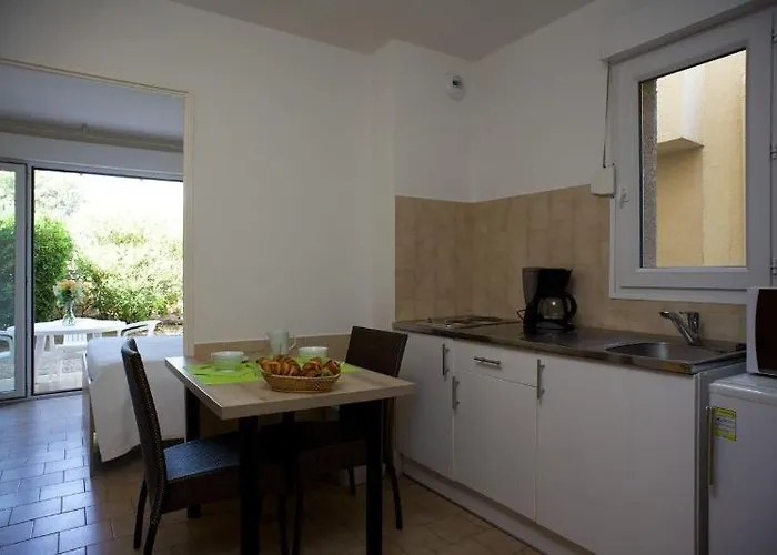 Aparthotel Le Vieux Moulin LʼÎle-Rousse