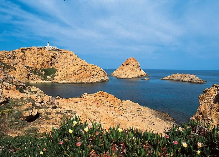 Le Vieux Moulin LʼÎle-Rousse