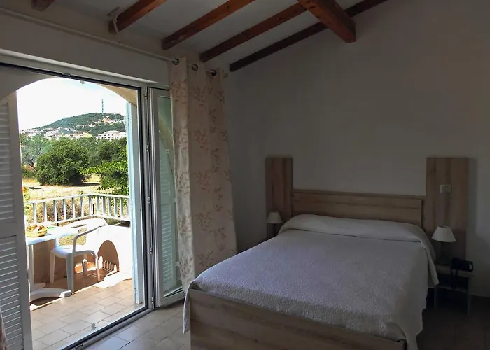 Le Vieux Moulin Aparthotel 3*