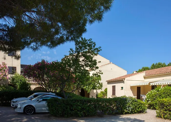 Le Vieux Moulin Aparthotel LʼÎle-Rousse